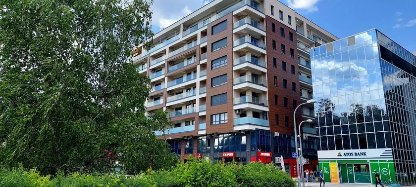 Extra Apartman-City Center with Parking - Image 1