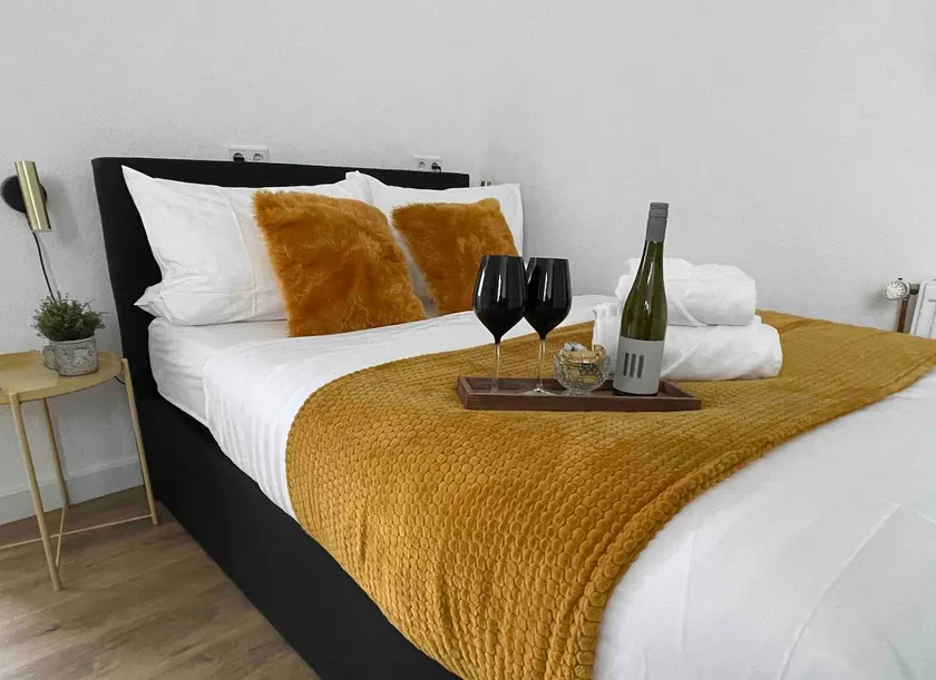 moor-home Studio Apartment - Image 1