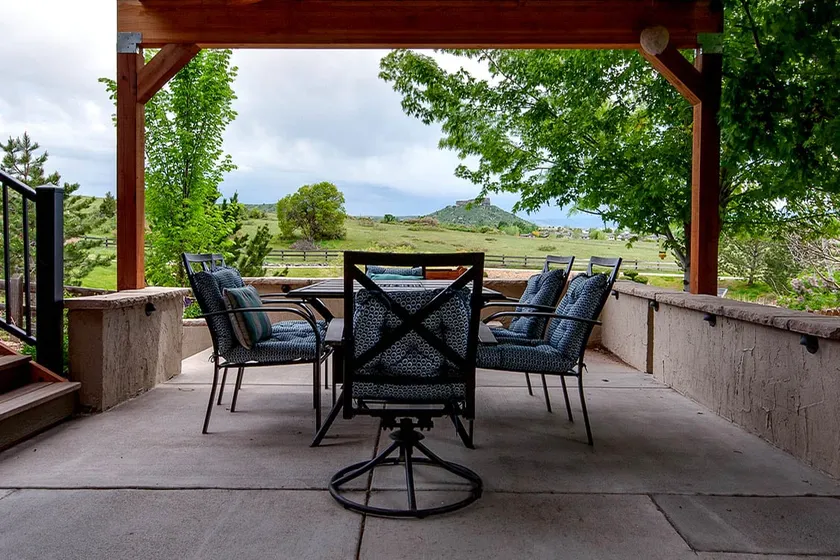 Castle Rock View - Image 1