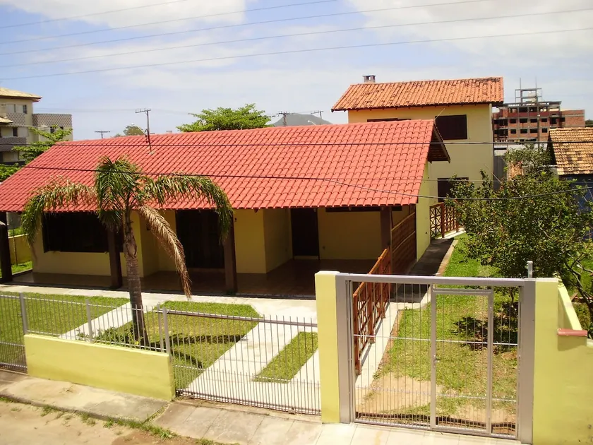 House for 12 people near the beach, closed cond. - Image 1