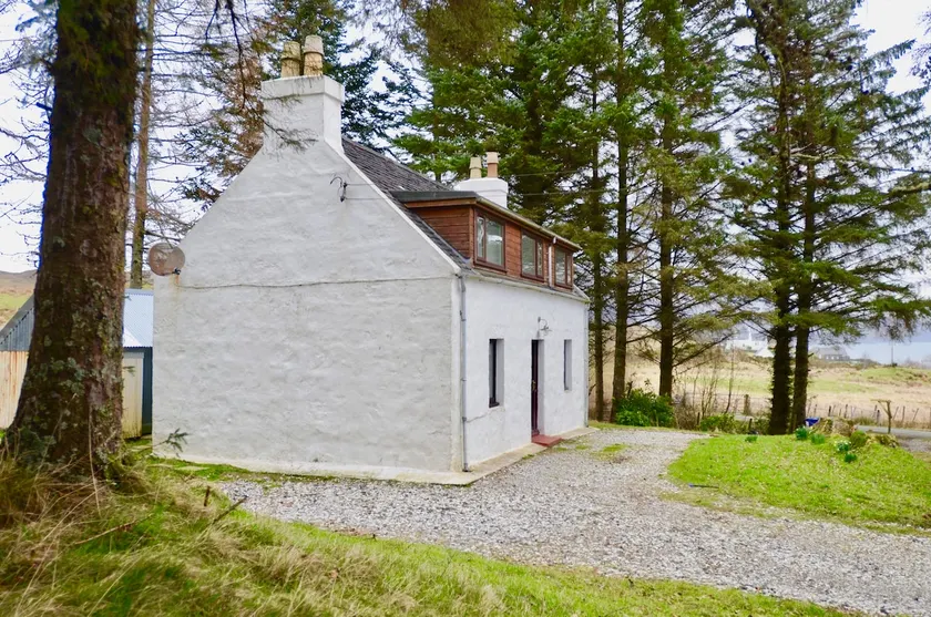 Private cottage in the woods. - Image 1