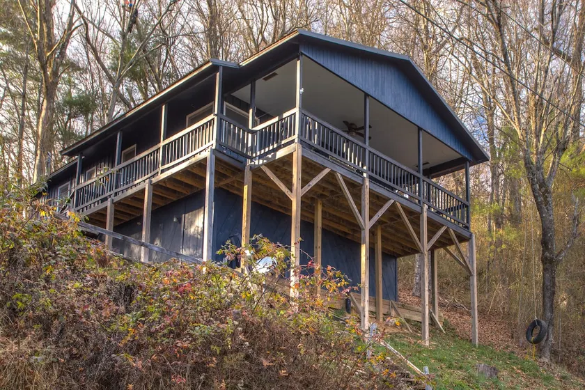 Out of the Blue Cabin, A Mountain Escape - Image 1