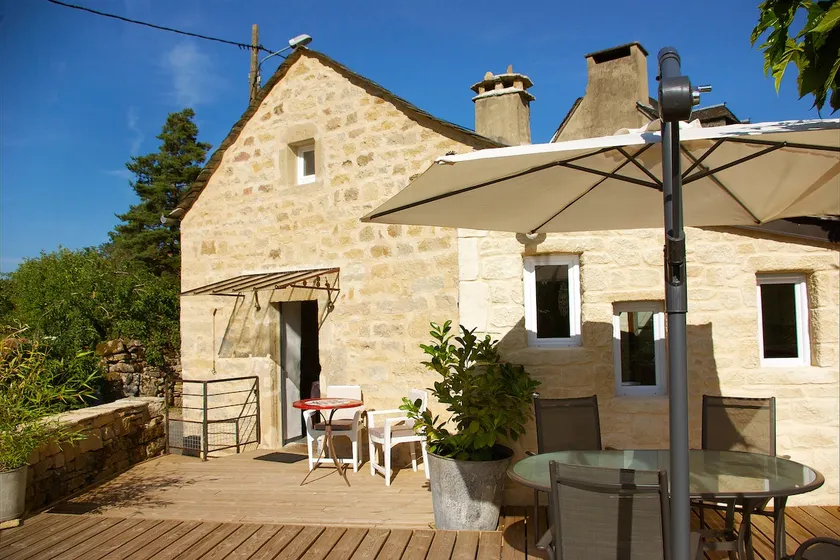 Atypical 3* Gîte, Not overlooked, Central in Aveyron - Image 1