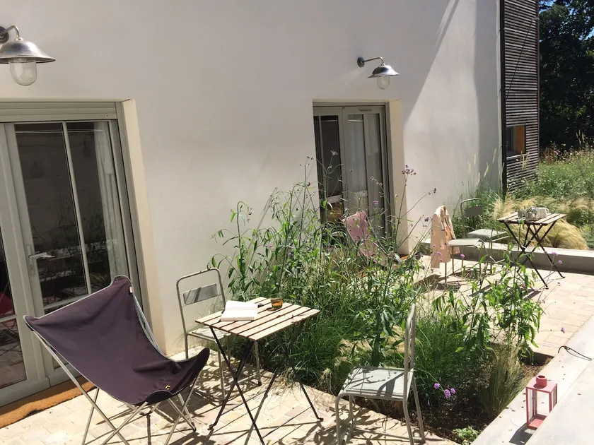 Studio,2 p, patio, parking gratuit, proche chateau - Image 1