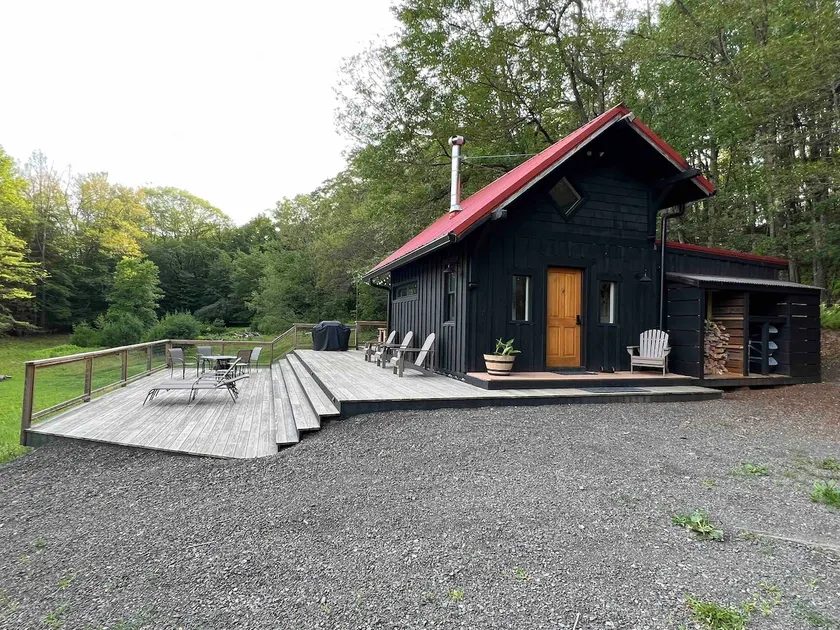Peaceful Cottage-in Private 5-acre field - Image 1