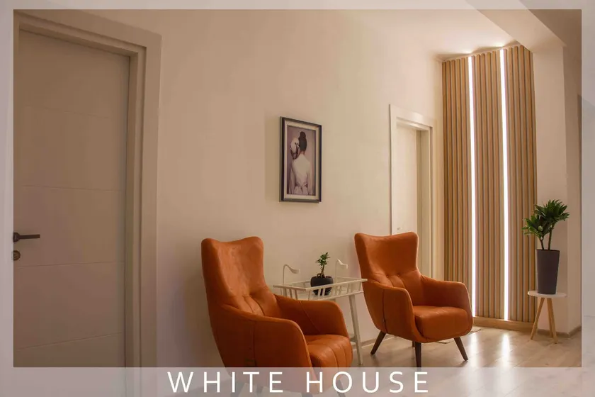 White House - Image 1