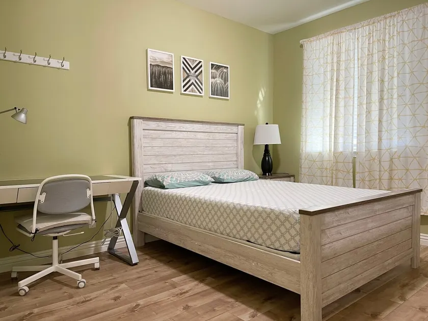 Cozy American Entire Place Suite Private Entrance - Image 1