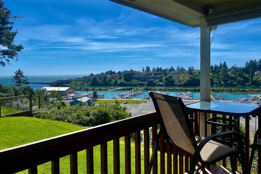 🐳🧜🏽‍♀️Sea La’VIEWS OceanRiverHarborVIEWS *w/HotTub! - Image 1