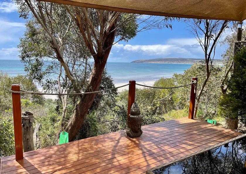 Beach House, Emu Bay Kangaroo Island - Image 1