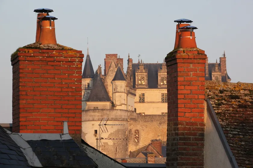 Full Center AMBOISE, Direct view of the Castle! - Image 1