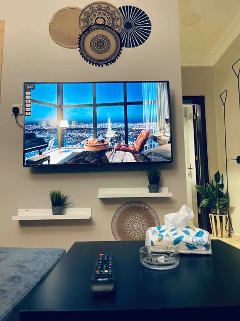 Apartment with a distinctive design in a distinctive location - Image 1