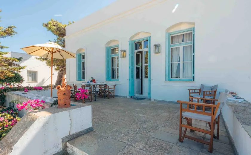 Captain's Mansion Exampela - Image 1