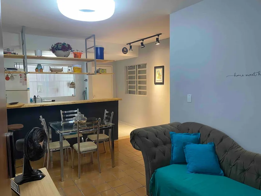 Studio Central 102 - Image 1