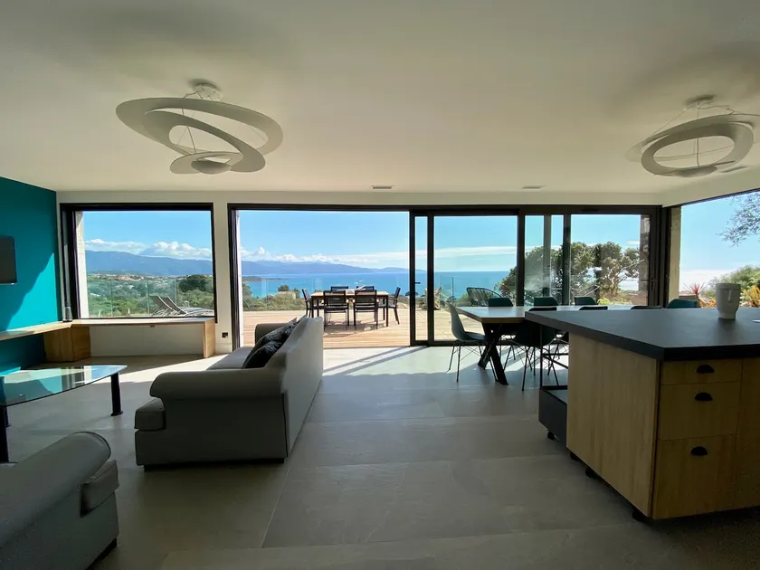 Top-of-the-range villa with secret passage, splendid sea view and heated pool. - Image 1