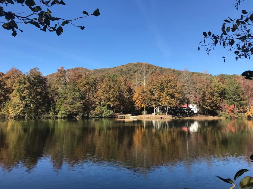 TLC: The Lake Cottage - Image 1