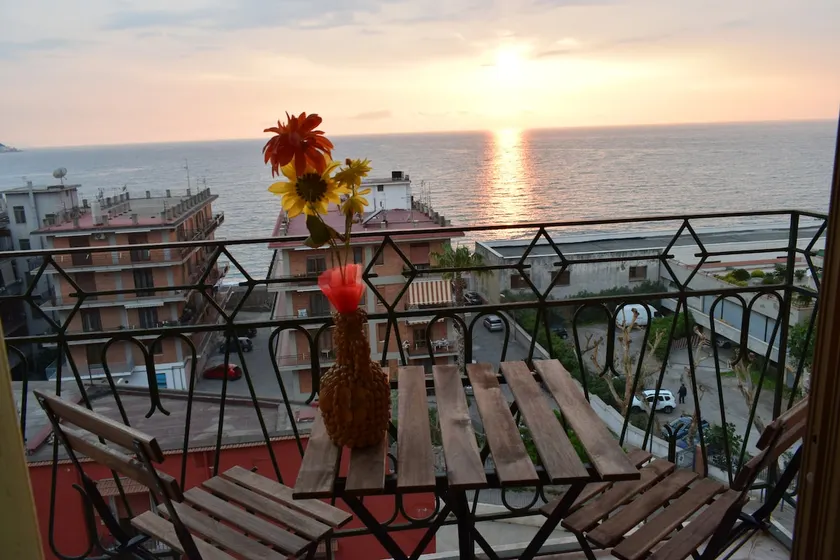 Apartment on the Sorrento coast - Image 1
