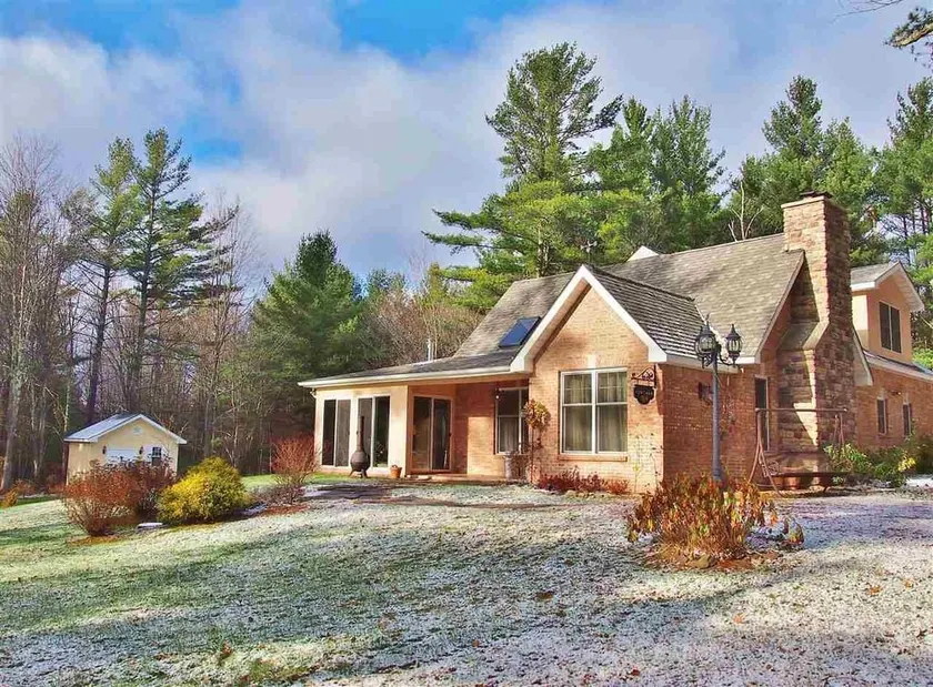 Cozy Ski House - Image 1
