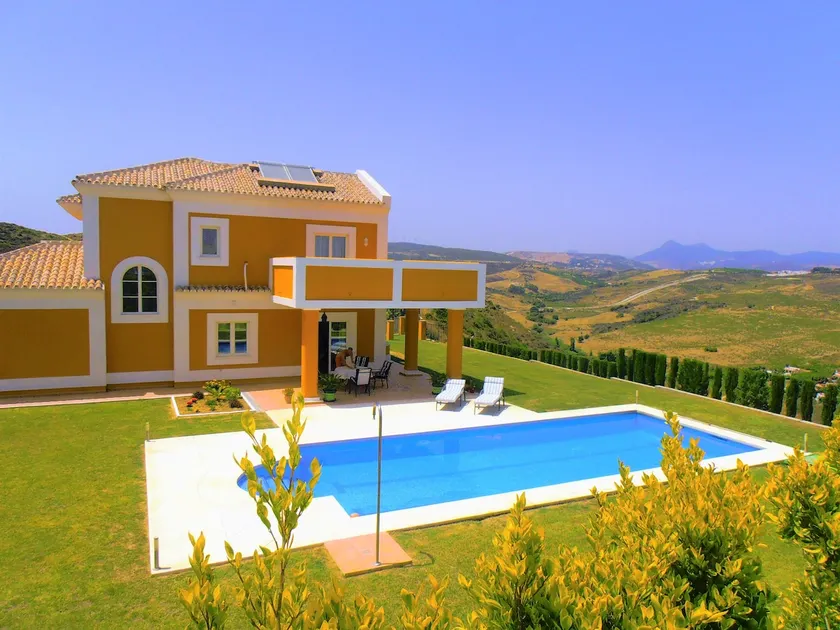 Villa Princesa Kristina avec vue sur mer et montagne, piscine et Wi-Fi. - Image 1