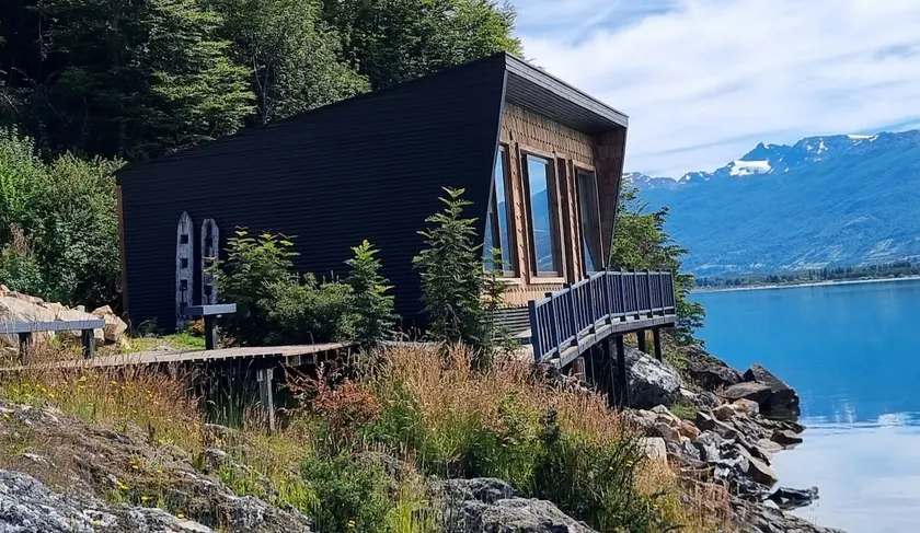 Lake General Carrera Cabin - Image 1