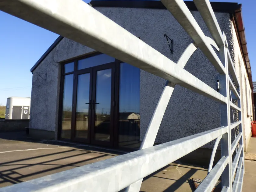 Cosy rural self catering annex - Image 1