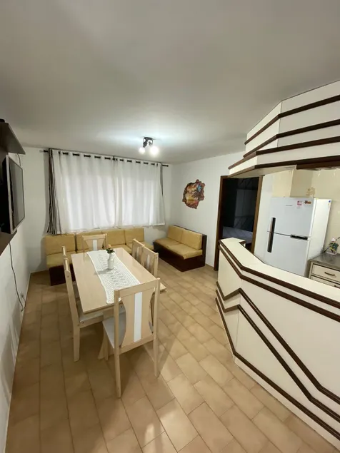 Spacious apartment, block from the sea. Close to everything! - Image 1