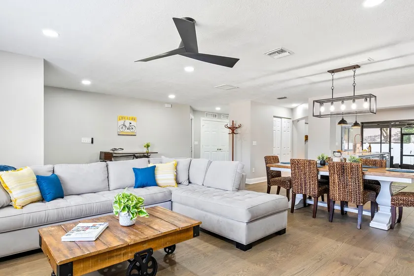Florida Haven 4bd2.5 Vacation Ready Home - Image 1