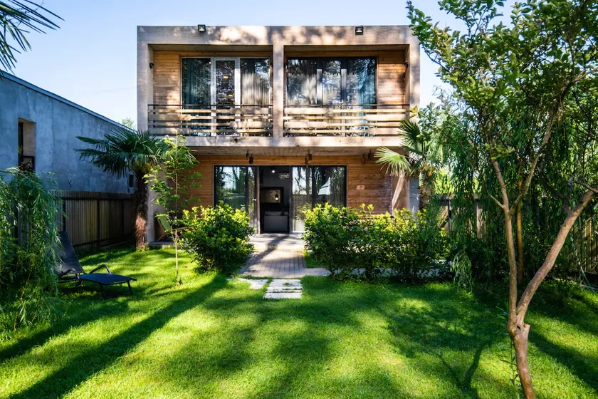 Kaprovani ”Silver Sands” Beach House<>50M to Sea! - Image 1