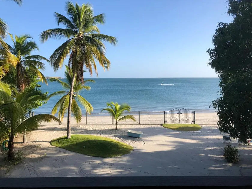 Beachfront | Unique Tropical Artist Home | 3 BR - Image 1