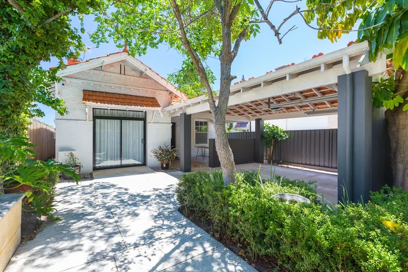 Fusion of 20th century charm and modern convenience - Image 1