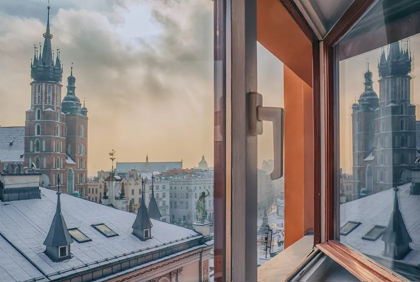♕♕♕ Top View Apartment on Main Square | LIFT | 3BD - Image 1