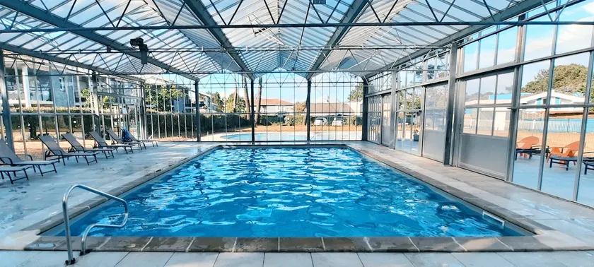 Ground floor apartment, residence 3, indoor☆ pool, close to the beach - Image 1
