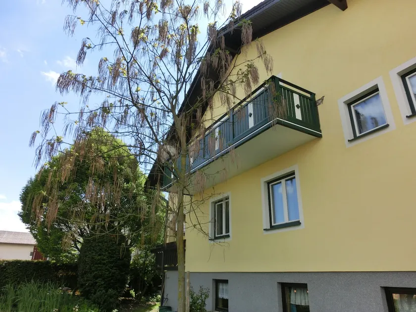 Vacation apartment with a view, on the outskirts of town - Image 1