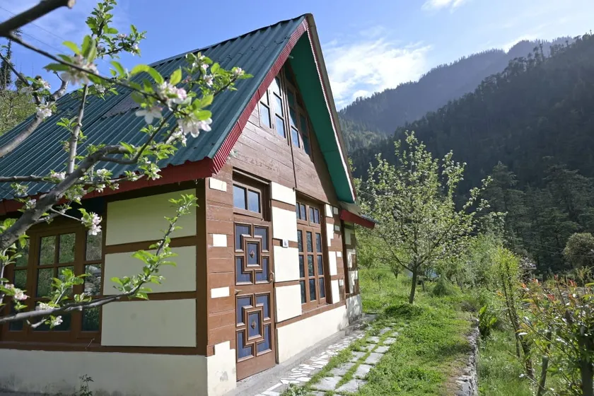 Ashwika Cottage | Orchard | Peaceful Retreat - Image 1