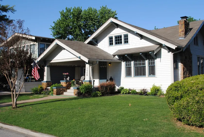 ElWoods Bungalow - Image 1