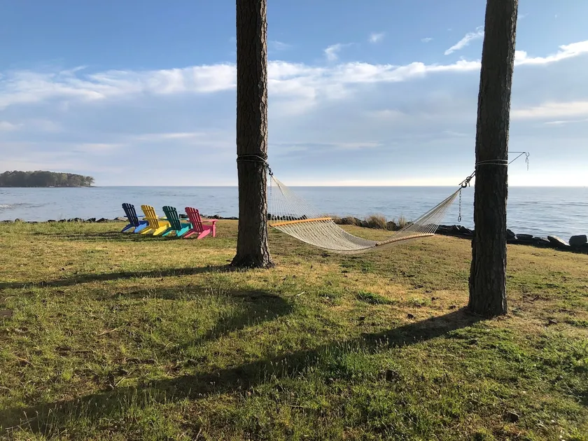 Private point on the Bay🌤hammock, hot tub, kayaks❤️ - Image 1