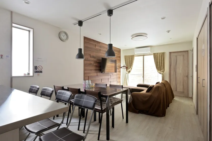 With parking!Near MRT and Nankai line station - Image 1