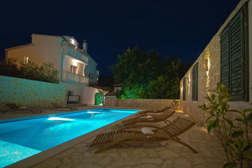 Villa Marta near Split,private pool, cinema. - Image 1