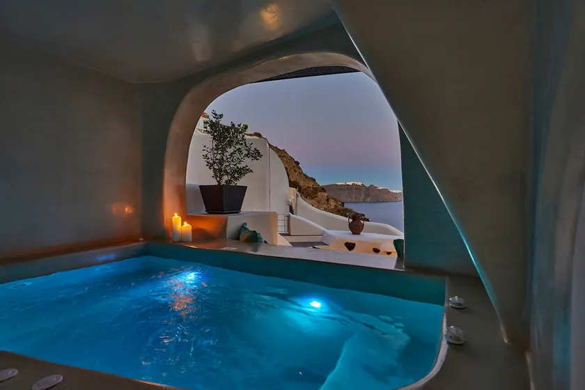 Stellar Sun Suite-1BR/Hot-Tub/Sea View - Image 1