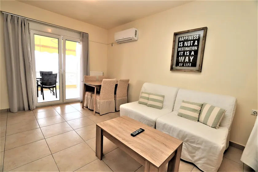 Dolphins Apartments - Image 1