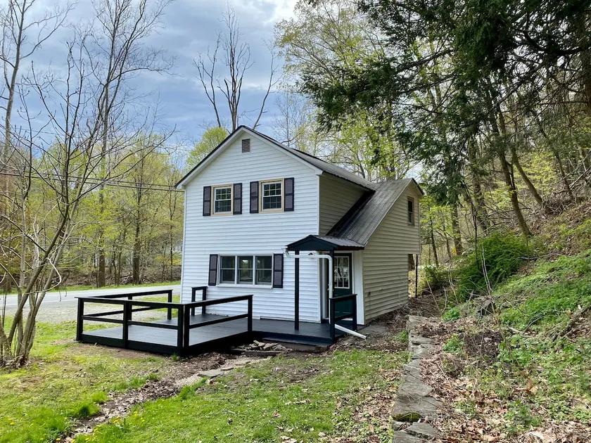 Catskills NY Barn House - Image 1