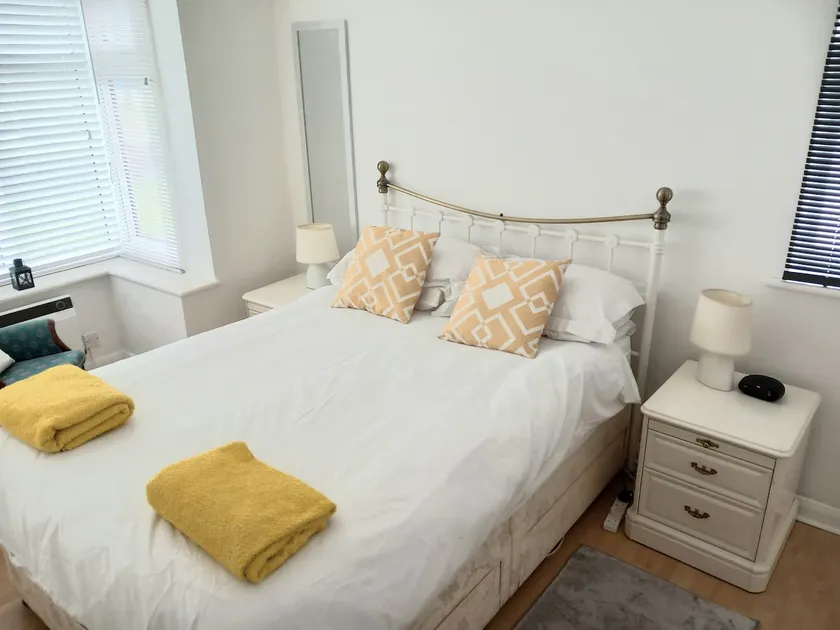 1 Bed Bognor Apartment 300 yrds from beach - Image 1