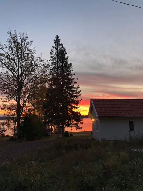 Beautiful house on the shore of Lake Vänern on Hammarö - Image 1