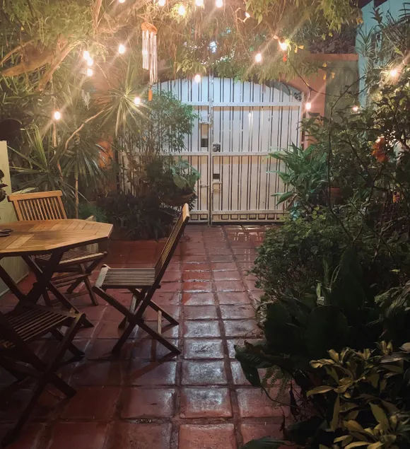 Garden Oasis, Steps to the Beach - Image 1