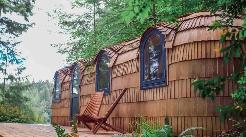 The Cocoon Cottage 🐛 - Image 1