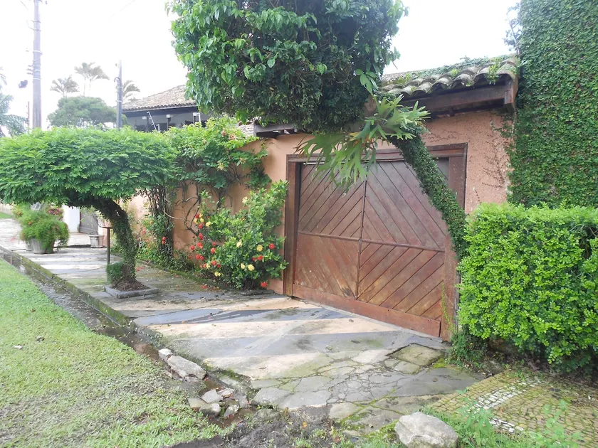 Quiet house in the cove - Image 1