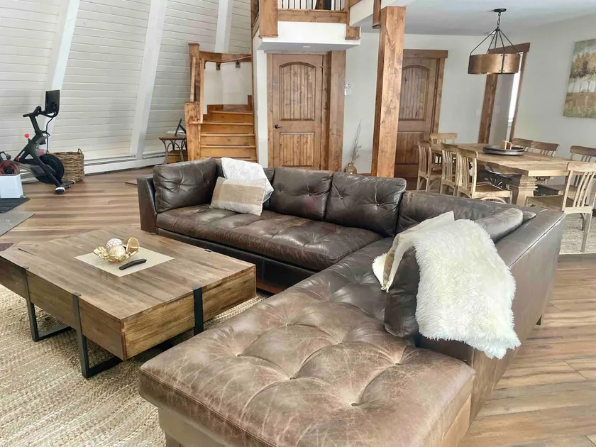 6 bedroom modern West Vail Home w/2 large decks, 300 yds from Vail free shuttle - Image 1