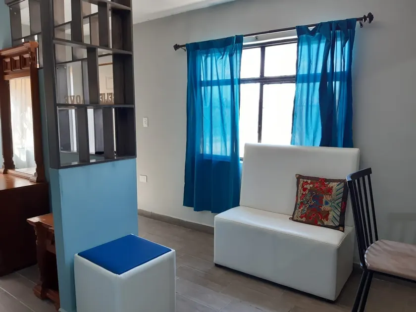 Apartment 10 minutes from the airport - Image 1