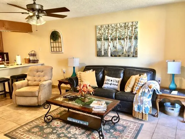 Rental Retreat TX-Come Relax on Lake Conroe! - Image 1