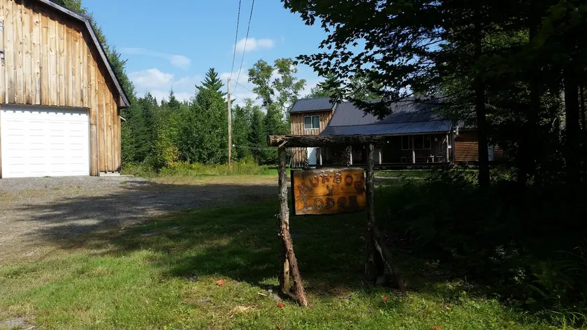 Maine Lodge & Cabin getaway - Image 1
