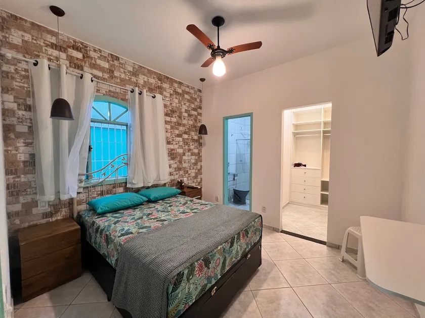 Beach house with air-conditioning 28992744603 - Image 1